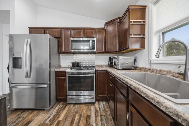 8 W Gailen Lane, Milton, WI 53563