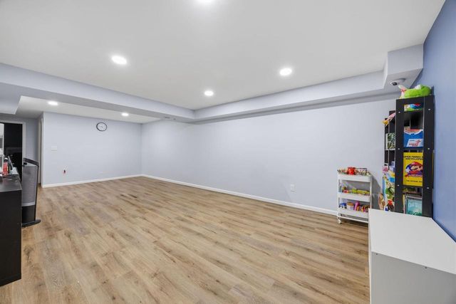 8 W Gailen Lane, Milton, WI 53563