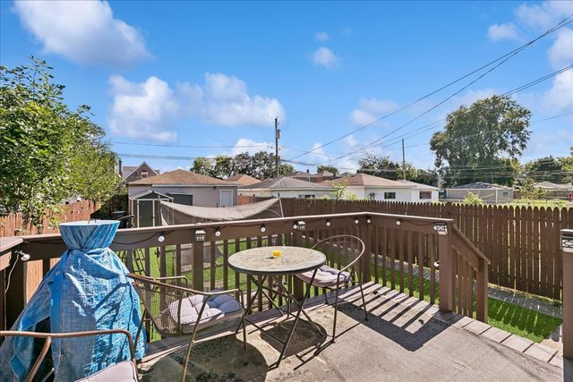 10609 S Indiana Avenue, Chicago, IL 60628