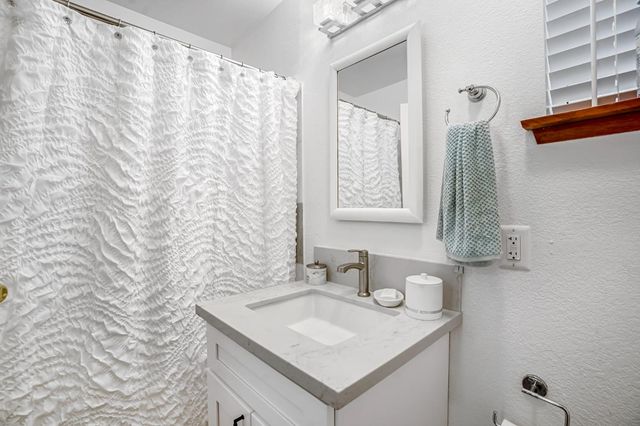 56250 Manzanita Lake Drive, North Fork, CA 93643