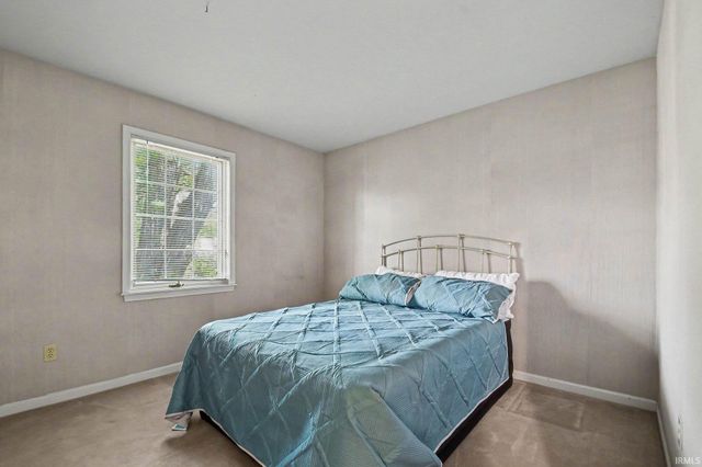 1811 E Madison Street, South Bend, IN 46617