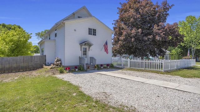 717 W 3rd STREET, Waldo, WI 53093