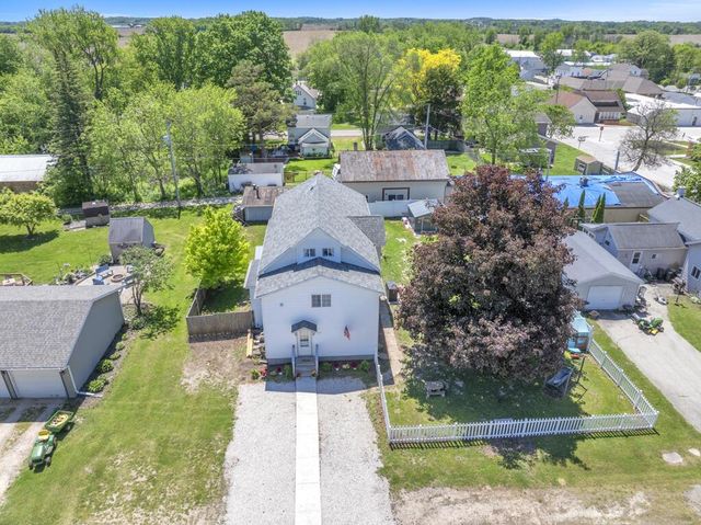 717 W 3rd STREET, Waldo, WI 53093