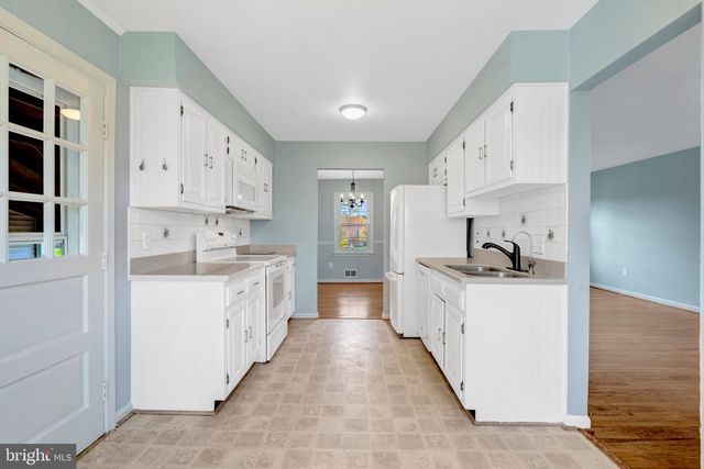 2520 LITTLE RIVER RD, Haymarket, VA 20169