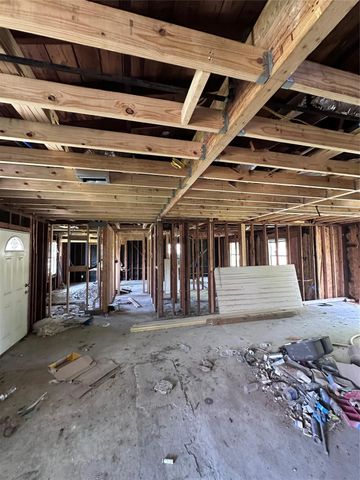 108 Yaupon Drive, Baytown, TX 77520