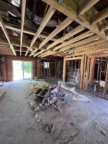 108 Yaupon Drive, Baytown, TX 77520