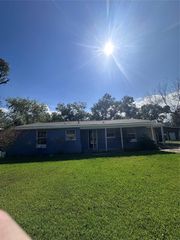 108 Yaupon Drive, Baytown, TX 77520