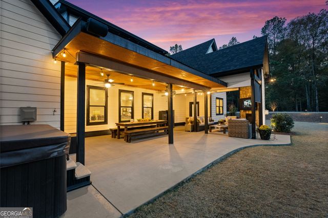 173 Dolly Nixon Road, Senoia, GA 30276