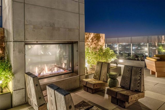 48 East Ave 1301, Austin, TX 78701