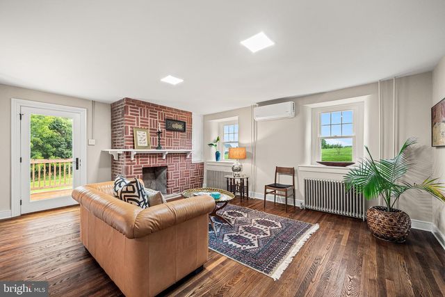 75 BLACK MATT RD, Douglassville, PA 19518