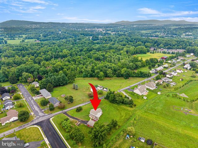 75 BLACK MATT RD, Douglassville, PA 19518