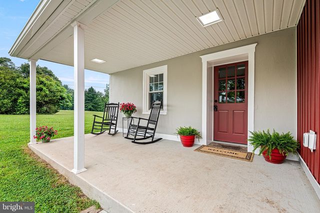 75 BLACK MATT RD, Douglassville, PA 19518
