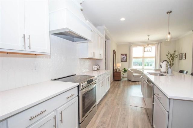 208 Township Drive, Senoia, GA 30276