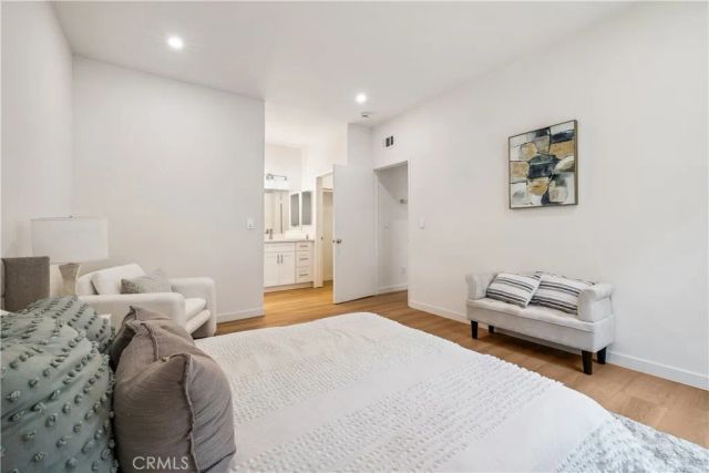 11722 Avon, Los Angeles, CA 90066