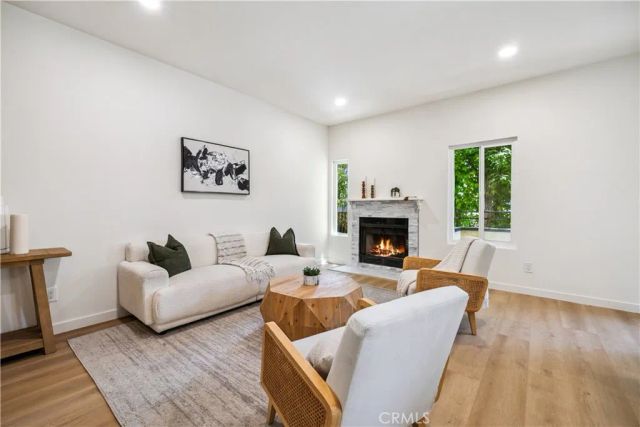 11722 Avon, Los Angeles, CA 90066