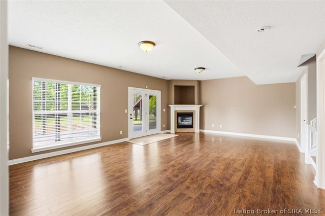 11503 Forest Hill Circle, Sellersburg, IN 47172