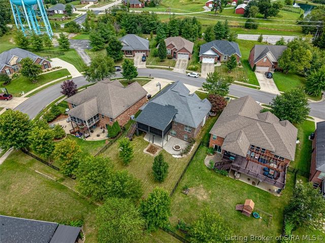 11503 Forest Hill Circle, Sellersburg, IN 47172