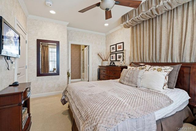 336 Trotting Lane, Westbury, NY 11590