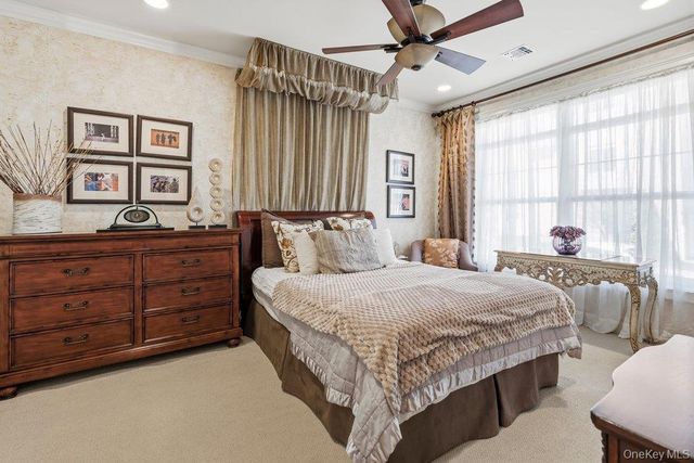 336 Trotting Lane, Westbury, NY 11590