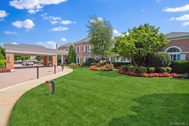 336 Trotting Lane, Westbury, NY 11590