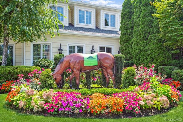 336 Trotting Lane, Westbury, NY 11590