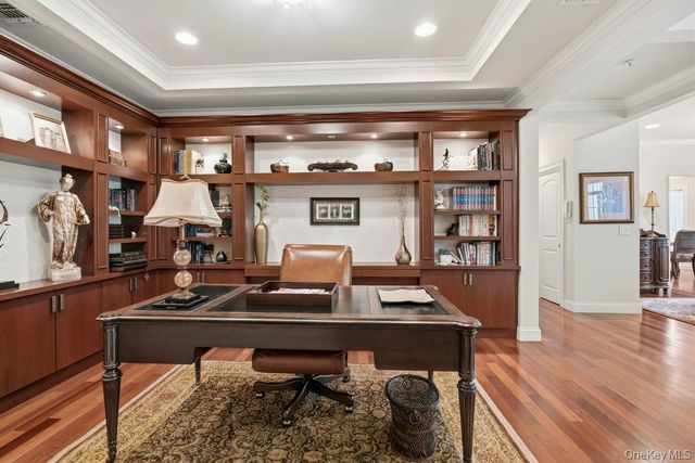 336 Trotting Lane, Westbury, NY 11590