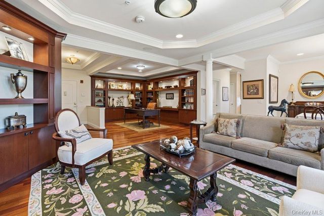 336 Trotting Lane, Westbury, NY 11590