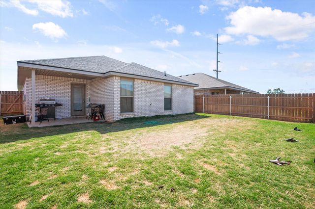 3220 Waverly Avenue, Lubbock, TX 79407