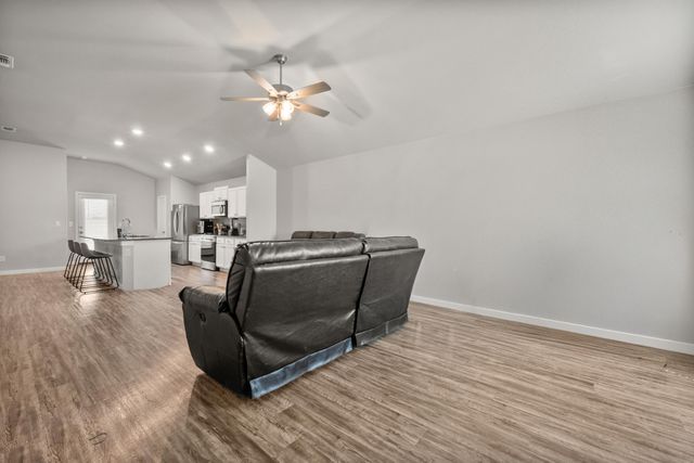 3220 Waverly Avenue, Lubbock, TX 79407