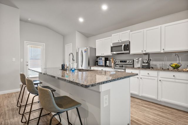 3220 Waverly Avenue, Lubbock, TX 79407