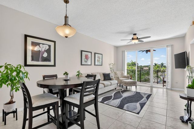 26 Royal Palm Way 403, Boca Raton, FL 33432
