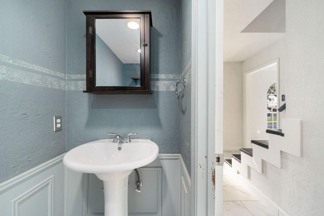 14926 Croftwood Drive, Houston, TX 77068