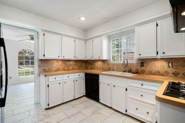 14926 Croftwood Drive, Houston, TX 77068