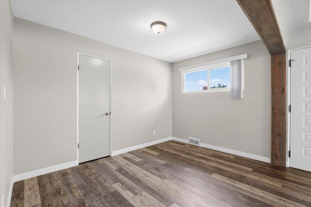 1007 E Walton St, Spokane, WA 99207