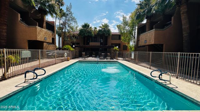 2625 E Indian School Road Unit 142, Phoenix, AZ 85016