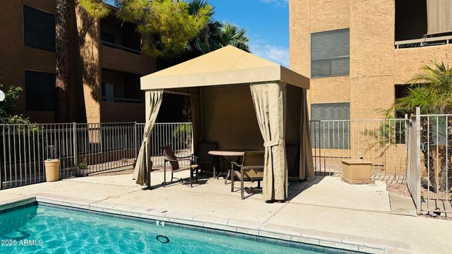2625 E Indian School Road Unit 142, Phoenix, AZ 85016