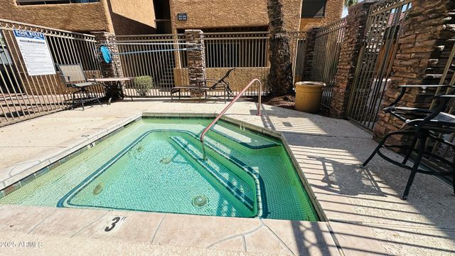 2625 E Indian School Road Unit 142, Phoenix, AZ 85016
