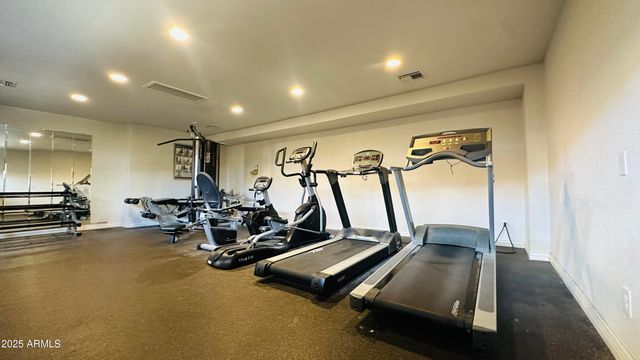 2625 E Indian School Road Unit 142, Phoenix, AZ 85016