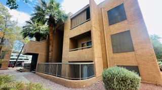 2625 E Indian School Road Unit 142, Phoenix, AZ 85016