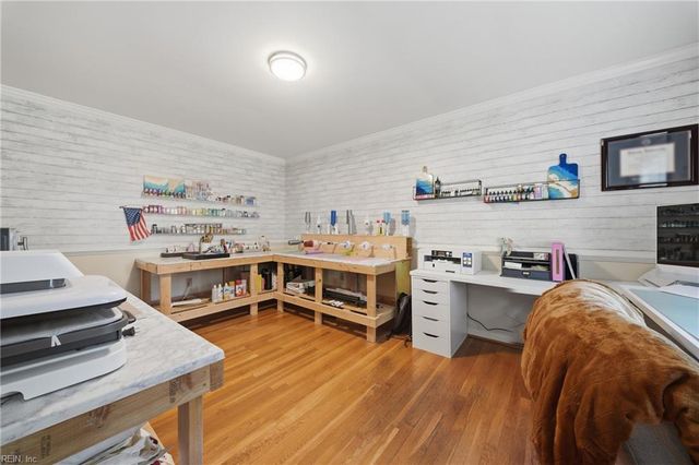 21 Club TER, Newport News, VA 23606