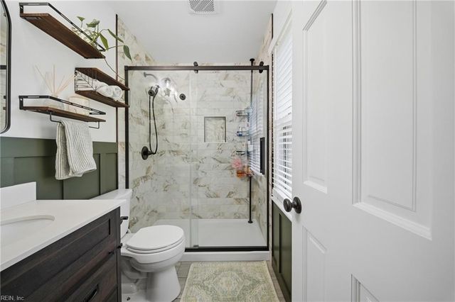 21 Club TER, Newport News, VA 23606