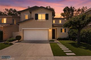 102 Millbrook, Irvine, CA 92618