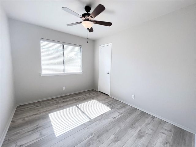 906 E Logan ST, Round Rock, TX 78664