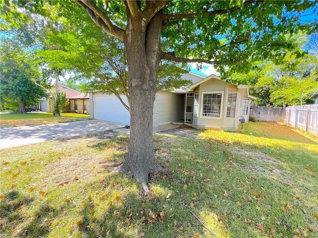 906 E Logan ST, Round Rock, TX 78664