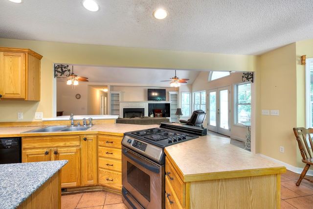 3900 Settlement Road, Dalzell, SC 29040