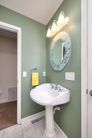 3900 Settlement Road, Dalzell, SC 29040