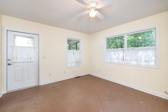 3900 Settlement Road, Dalzell, SC 29040