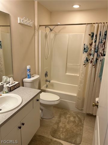 2830 NW 3rd ST, Cape Coral, FL 33993