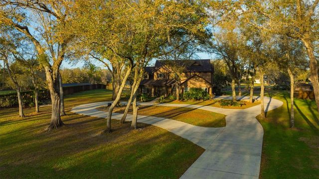 1710 NEWBERGER ROAD, Lutz, FL 33549