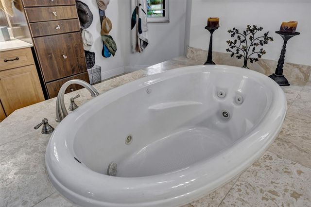 1710 NEWBERGER ROAD, Lutz, FL 33549